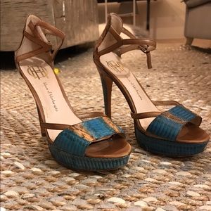 HOUSE OF HARLOW 1960 Sz 38 SNAKESKIN SANDALS